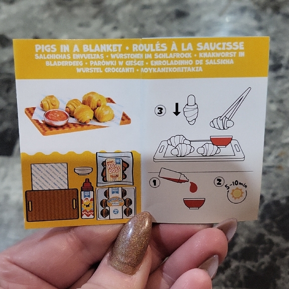 MGA Entertainment Other - Miniverse Make It Mini Cafe Pigs in a Blanket